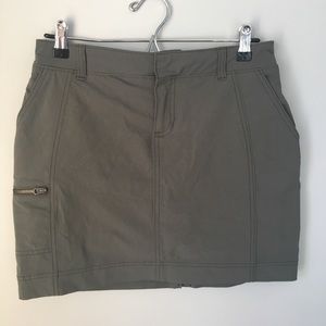 Athleta skirt army green size 4